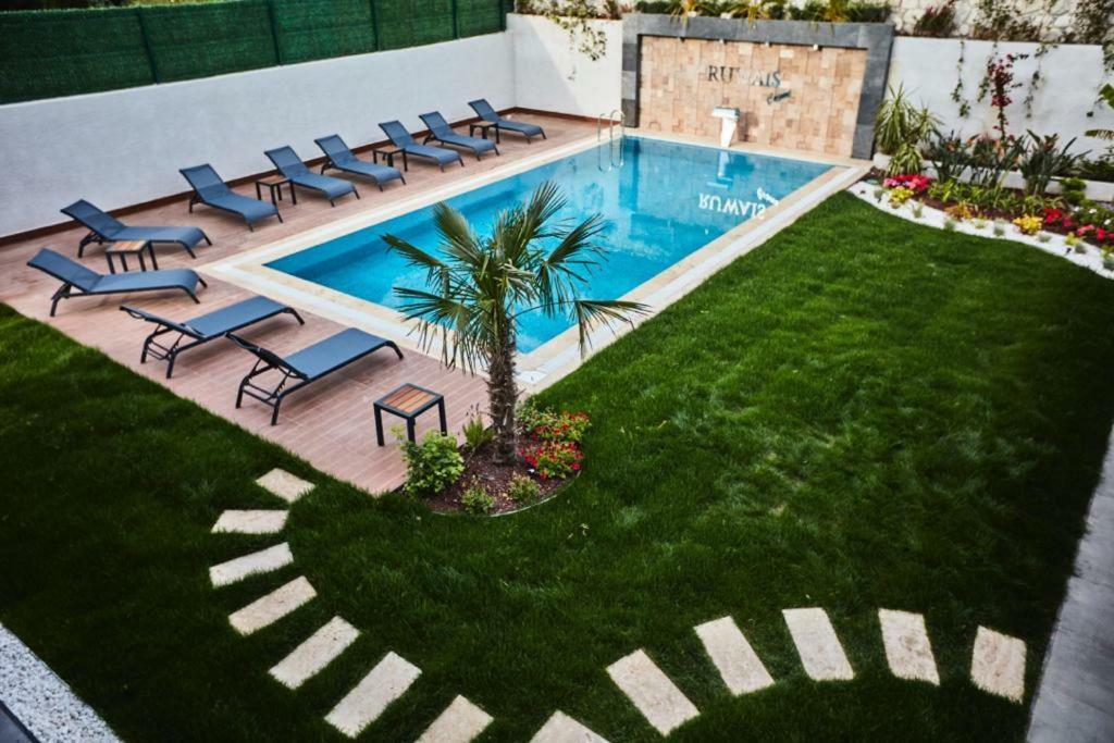 Ruwais Hotel Çeşme Exterior foto